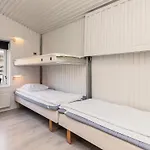 Semesterbostad Home- Nearby Free Waterpark Access Middelfart