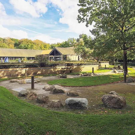 Semesterbostad Home- Nearby Free Waterpark Access *